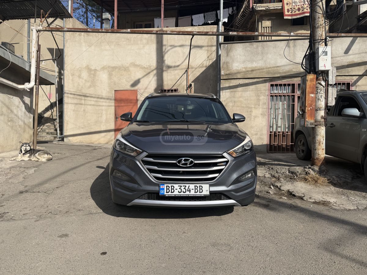 Hyundai Tucson