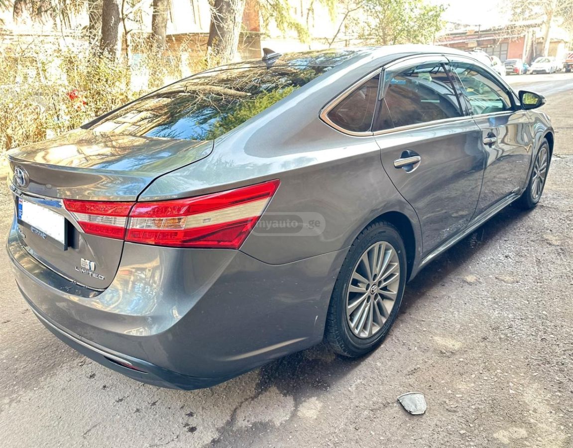 Toyota Avalon 2013 — photo 2