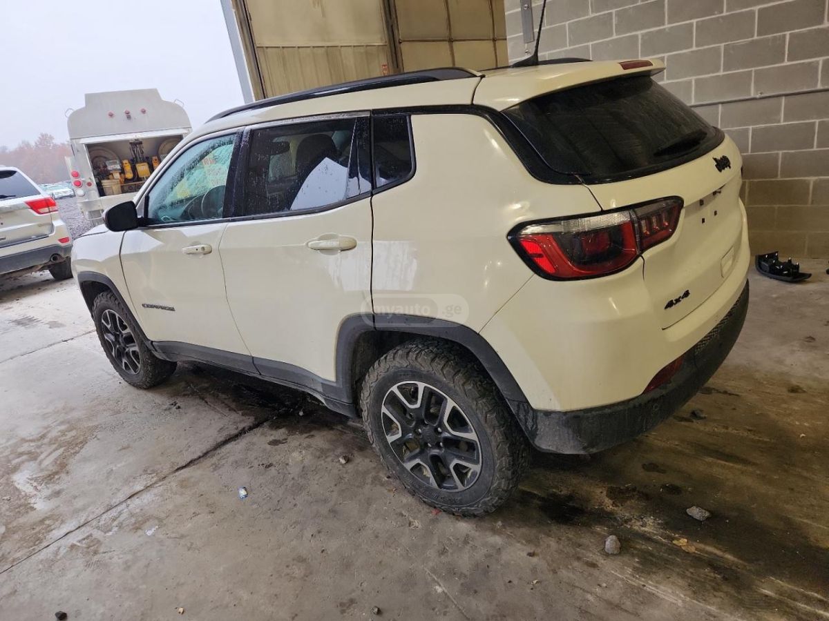 Jeep Compass 2019 — photo 2