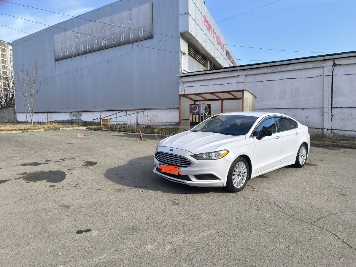 Ford Fusion 2017 — photo 2