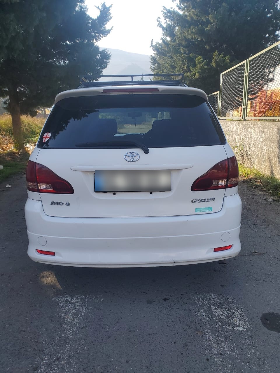 Toyota Ipsum