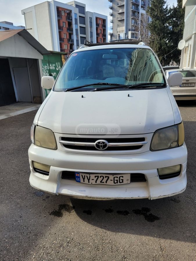 Toyota Noah 1999 — photo 2