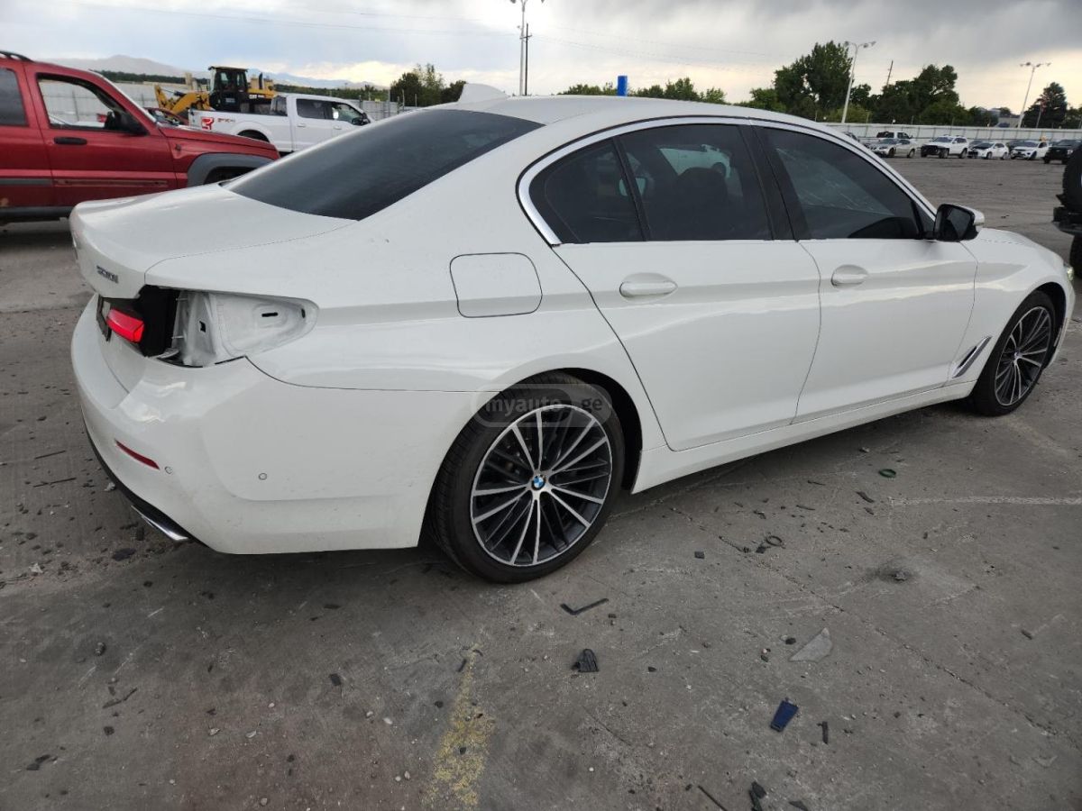 BMW 530 2021 — photo 2