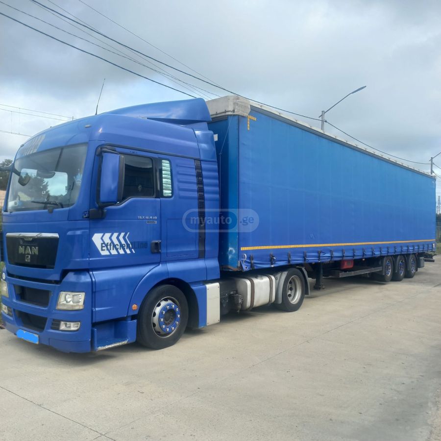 Isuzu TGX