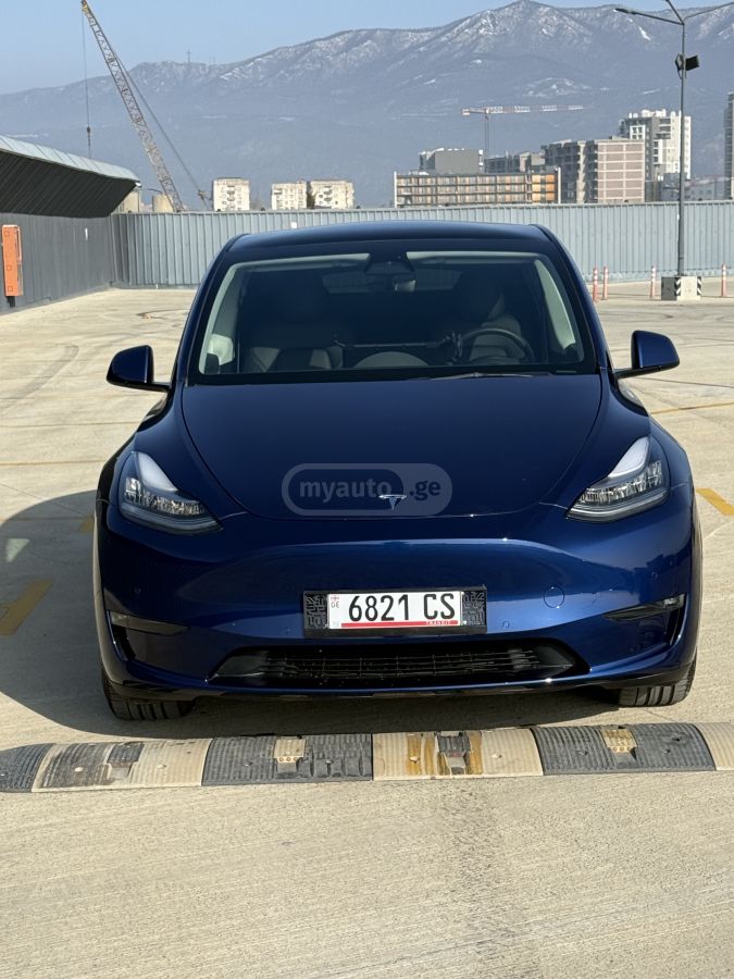 Tesla Model Y 2021 — photo 2