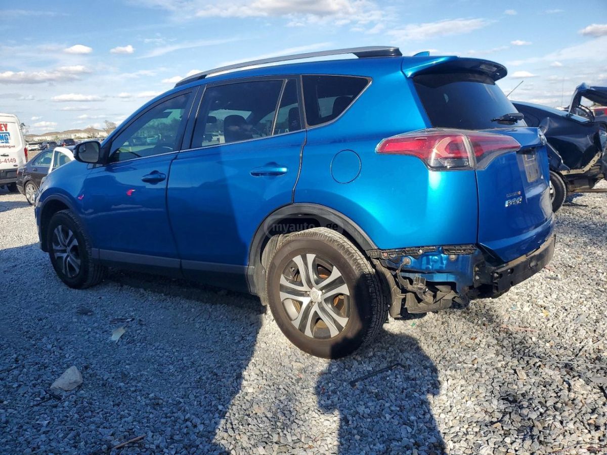 Toyota RAV4 2018 — photo 2