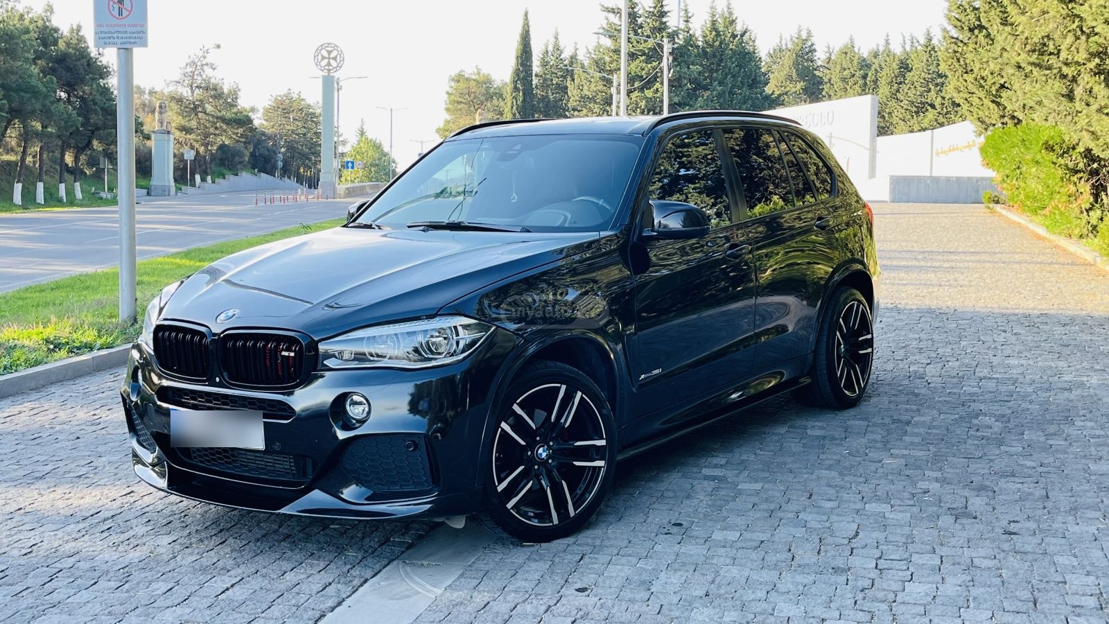 BMW X5 2016 — photo 2