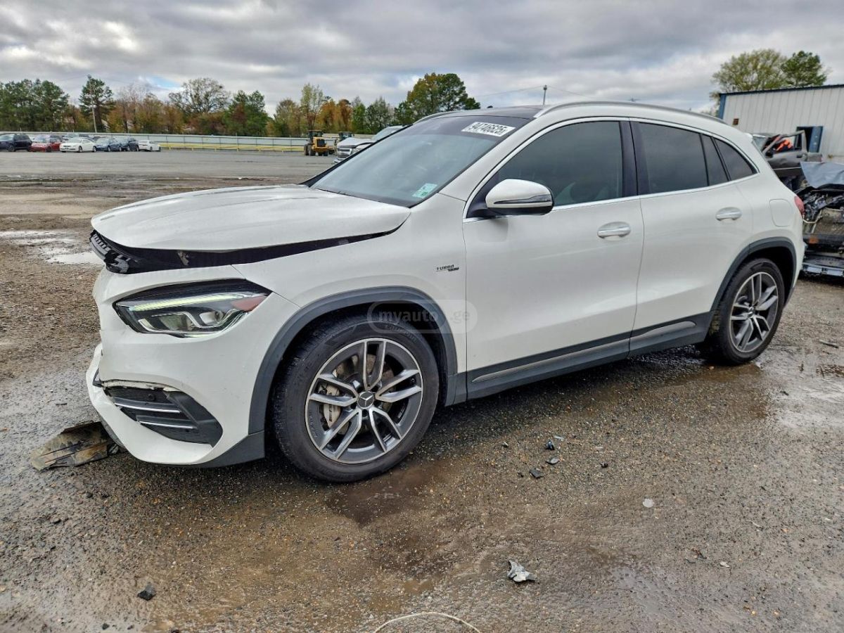 Mercedes-Benz GLA 350