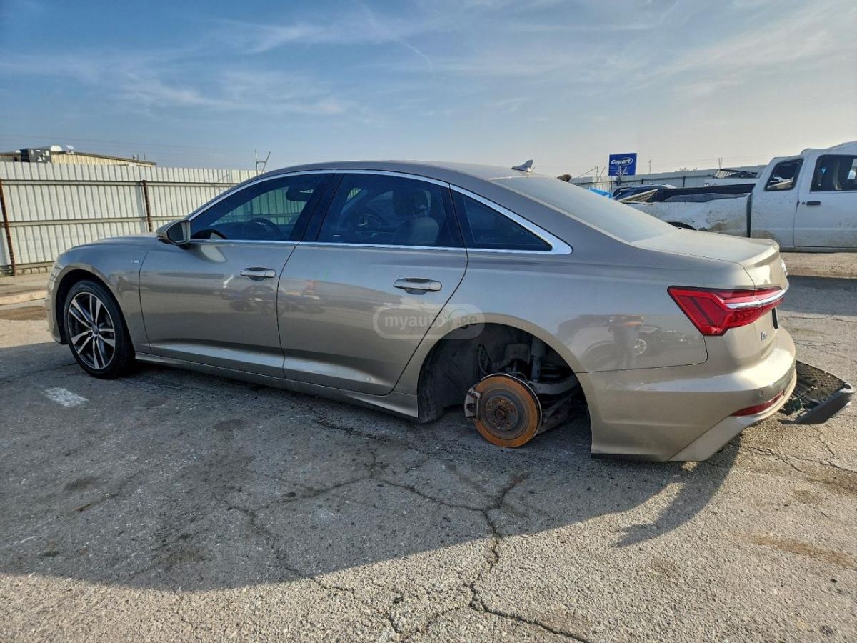 Audi A6 2019 — photo 2