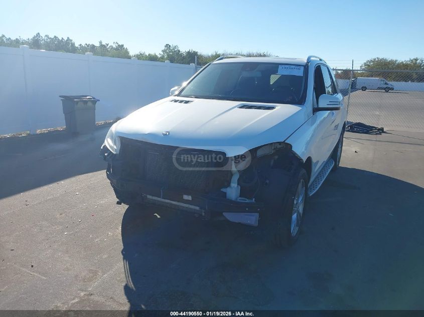Mercedes-Benz ML 350 2014 — photo 2