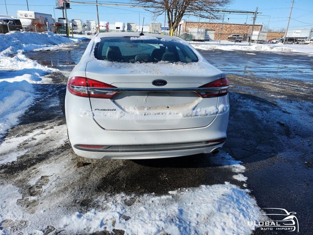 Ford Fusion 2018 — photo 2