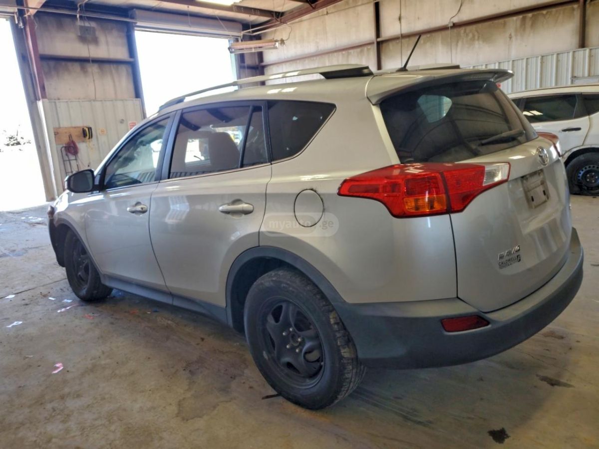 Toyota RAV 4 2014 — photo 2