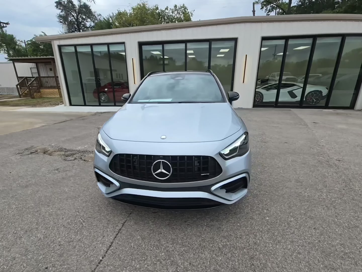 Mercedes-Benz GLA 350 2025 — photo 2