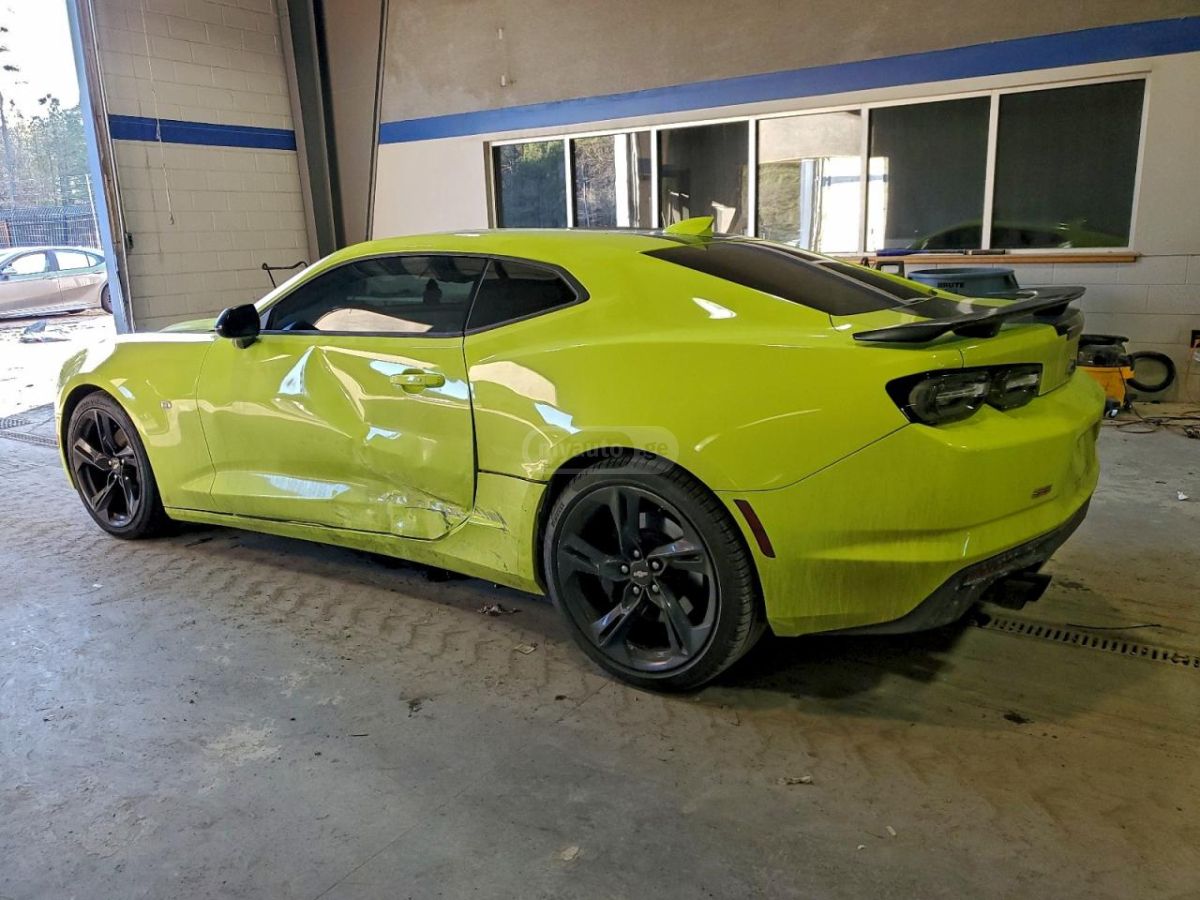 Chevrolet Camaro 2019 — photo 2