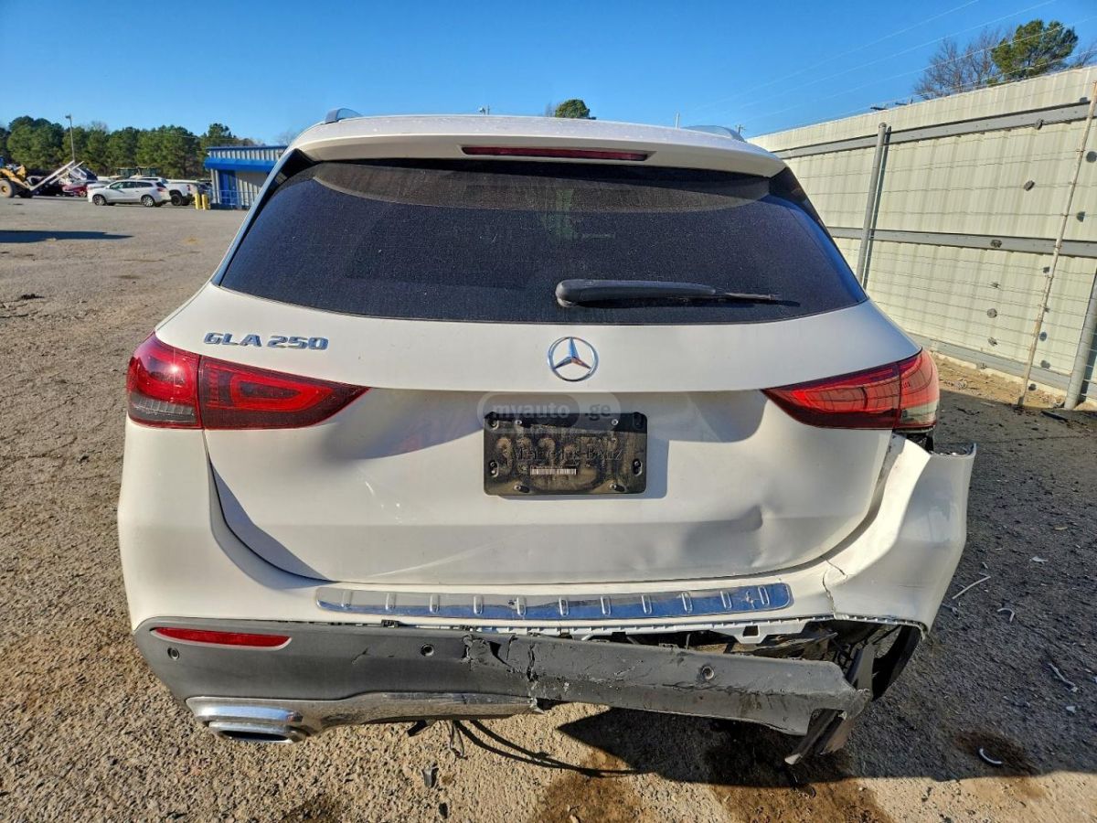 Mercedes-Benz GLA 250 2021 — photo 2