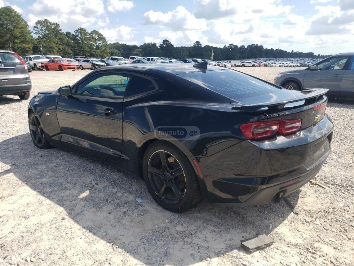 Chevrolet Camaro 2019 — photo 2