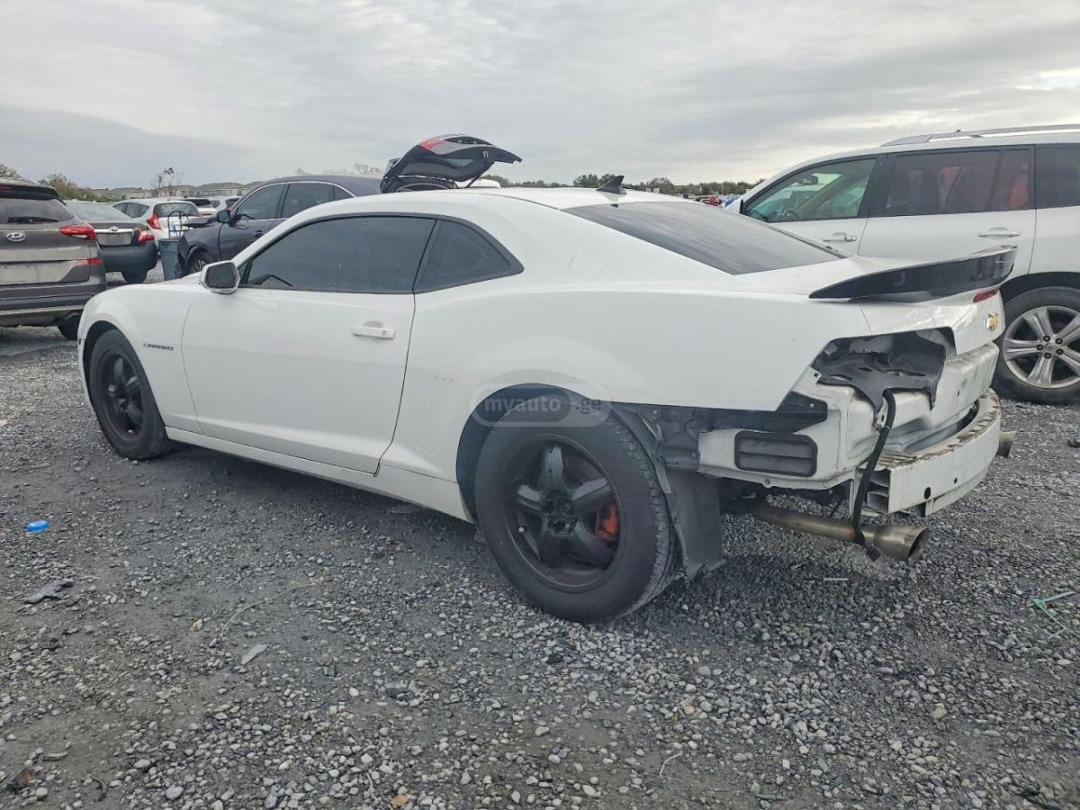 Chevrolet Camaro 2015 — photo 2