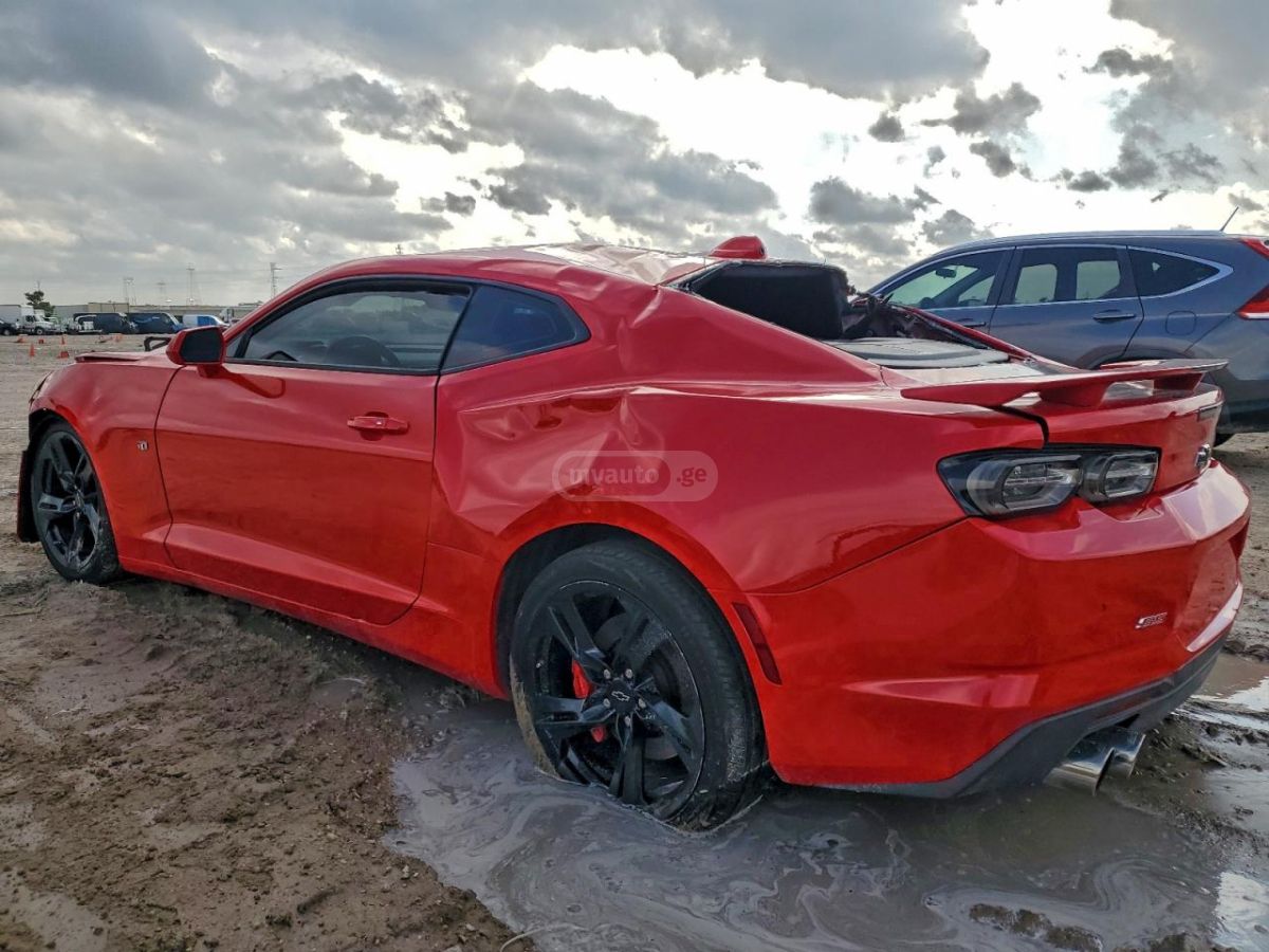 Chevrolet Camaro 2020 — photo 2