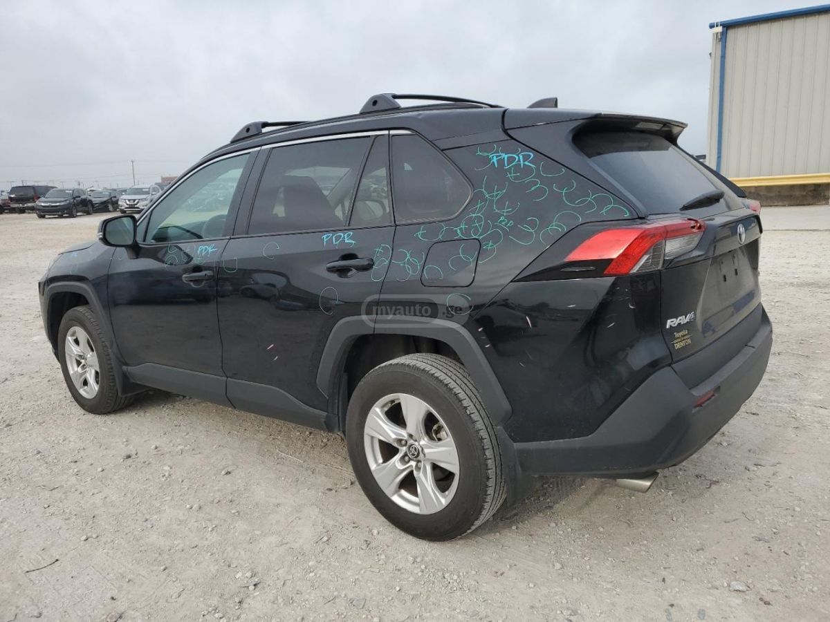 Toyota RAV 4 2021 — photo 2