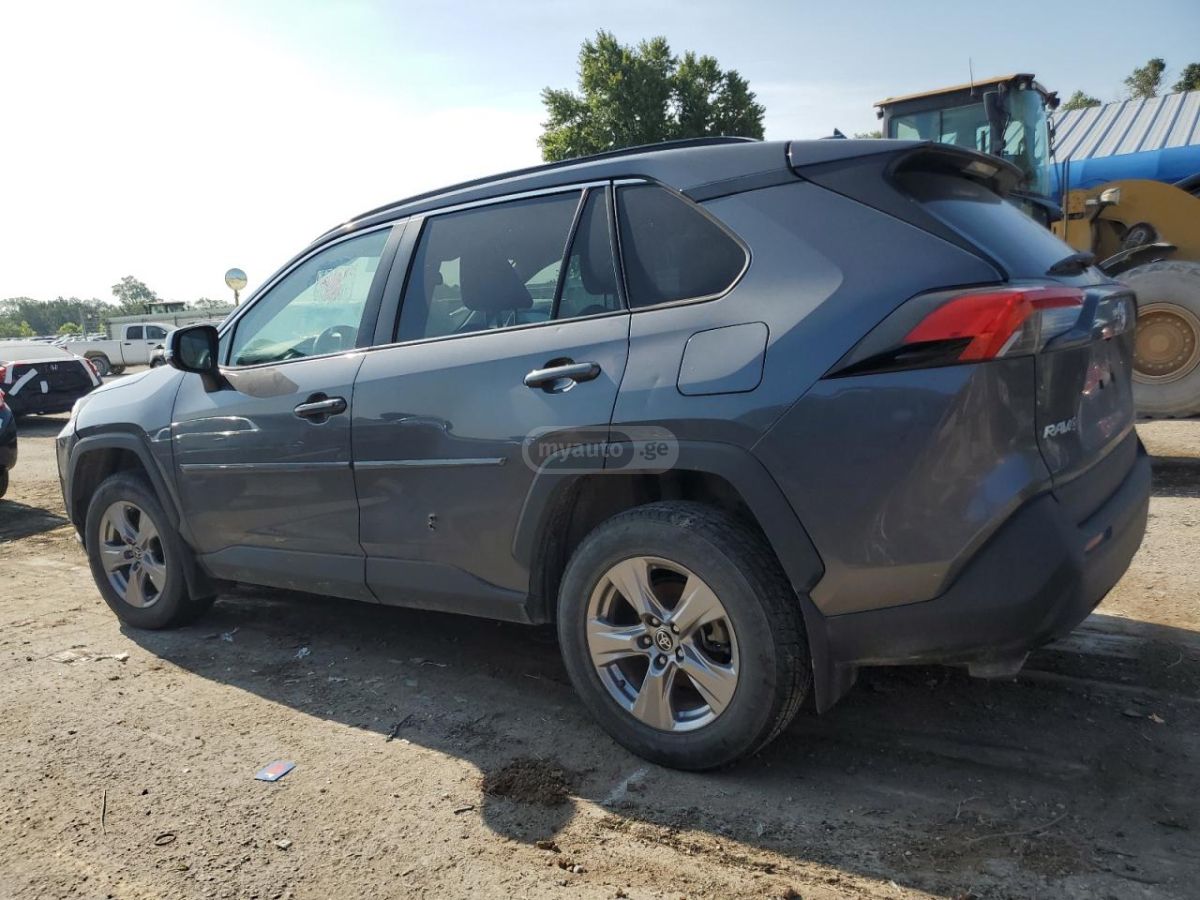 Toyota RAV 4 2022 — photo 2