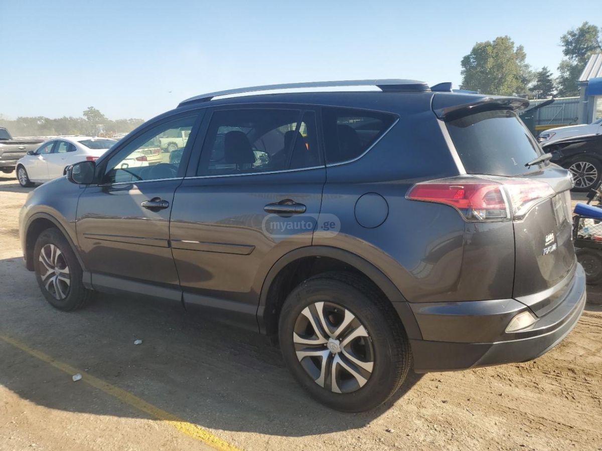 Toyota RAV4 2016 — photo 2