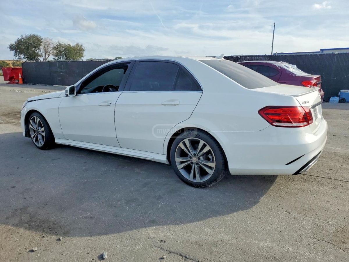 Mercedes-Benz E 350 2014 — photo 2