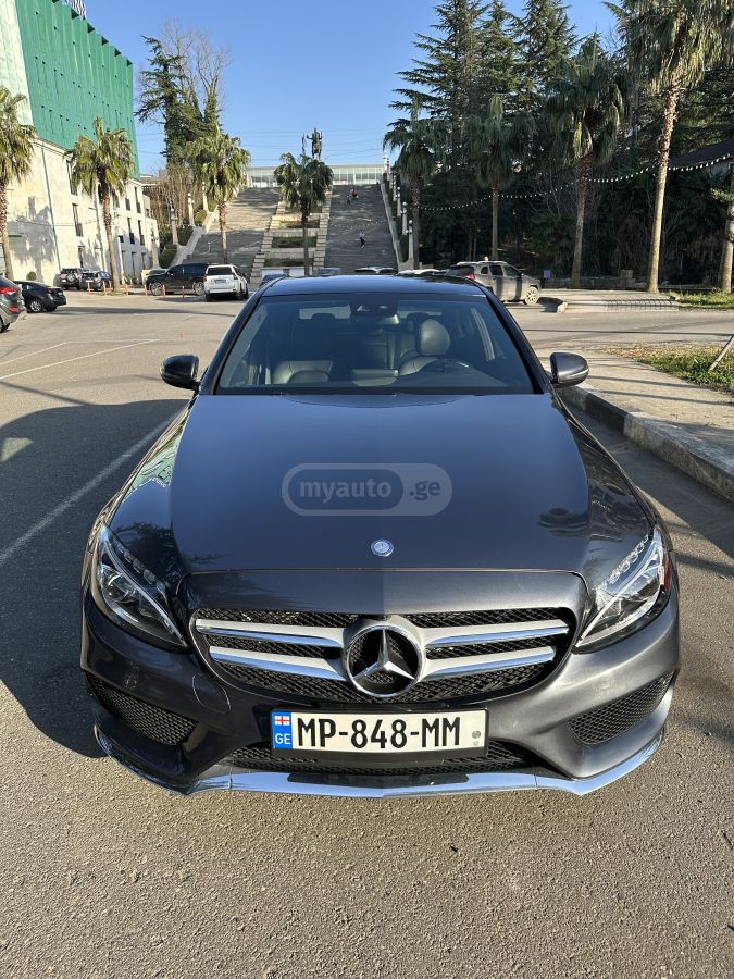 Mercedes-Benz C 300 2016 — photo 2
