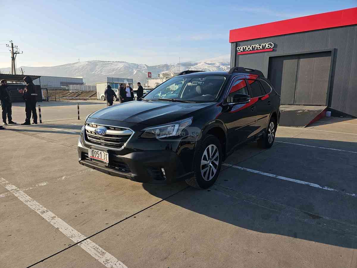 Subaru Outback 2022 — photo 2