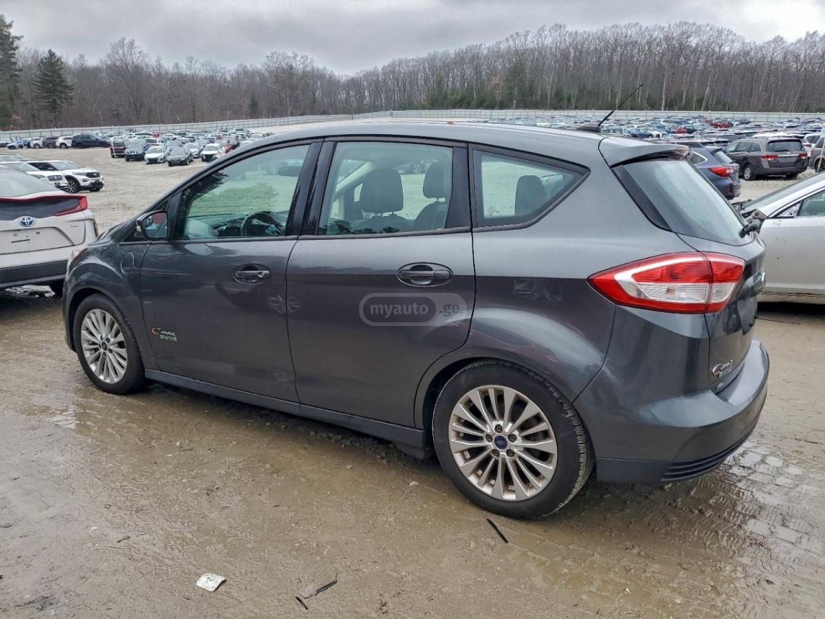 Ford C-Max 2017 — photo 2