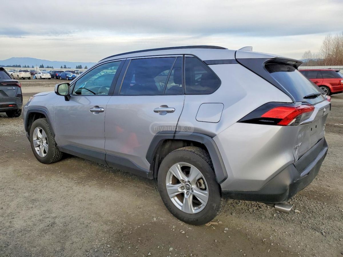 Toyota RAV 4 2019 — photo 2