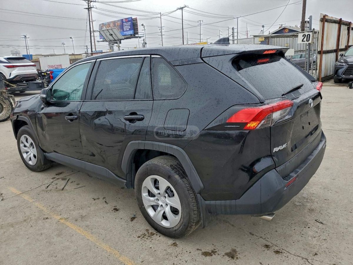 Toyota RAV 4 2024 — photo 2