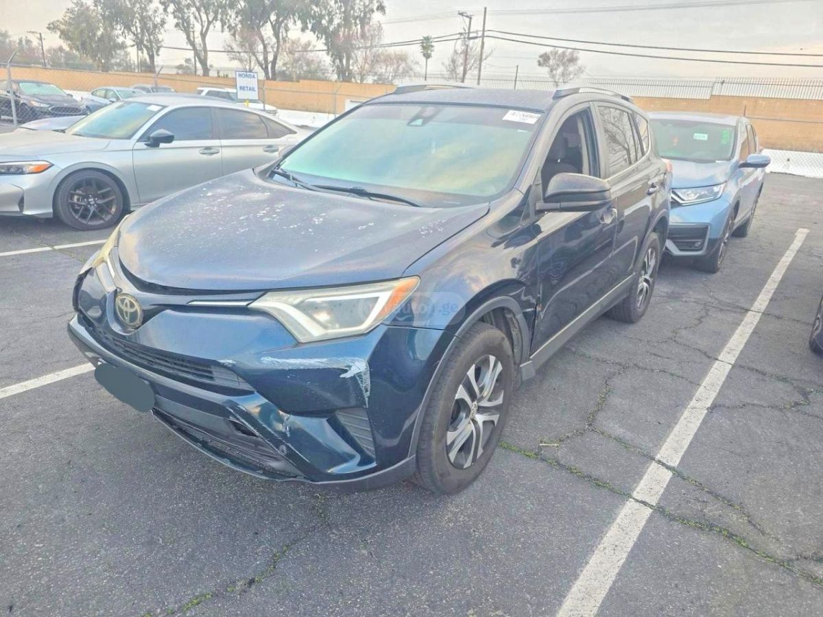 Toyota RAV4 2017 — photo 2