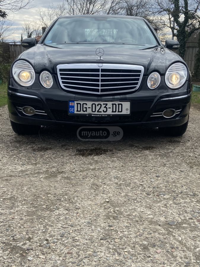 Mercedes-Benz E 350 2007 — photo 2