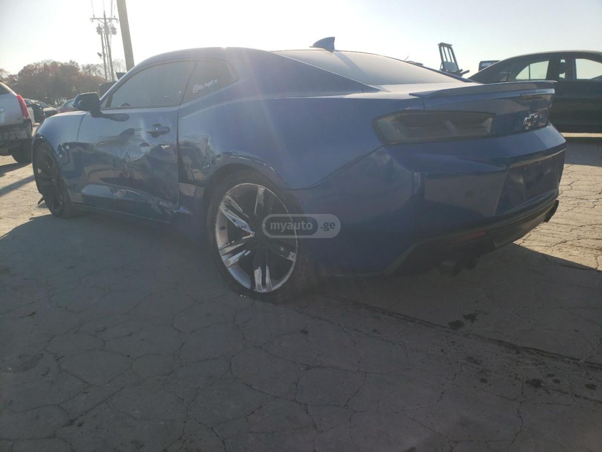 Chevrolet Camaro 2017 — photo 2