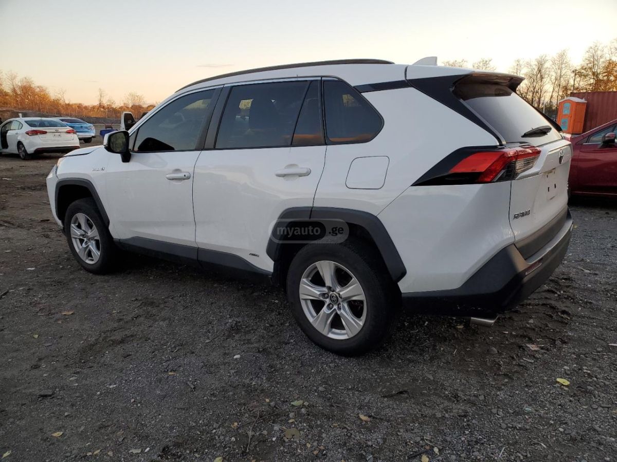 Toyota RAV4 2021 — photo 2