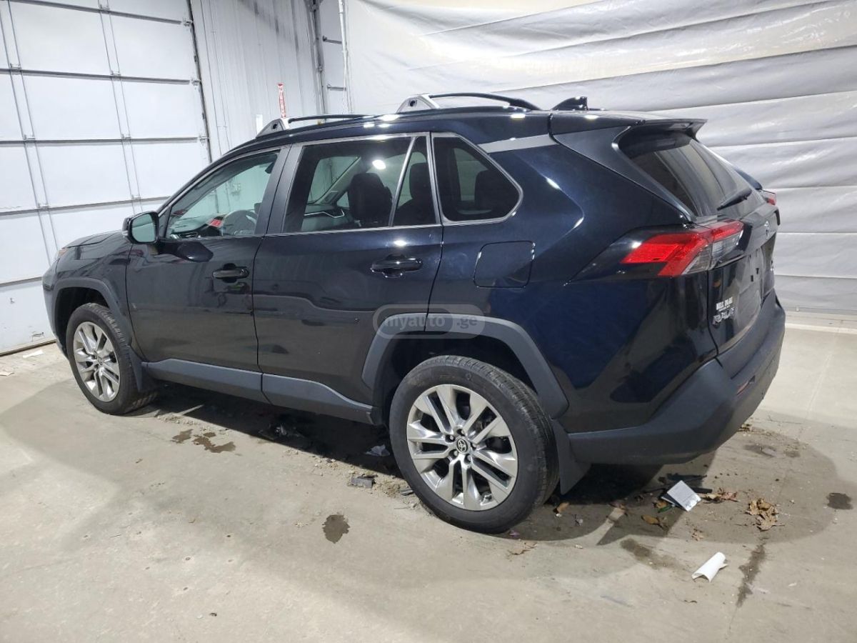 Toyota RAV 4 2023 — photo 2