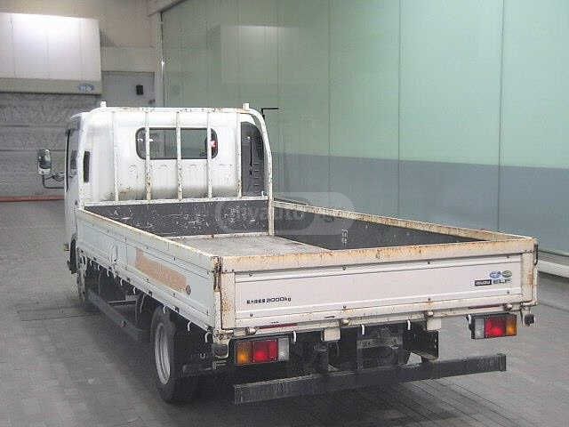 Isuzu Elf 2022 — photo 2