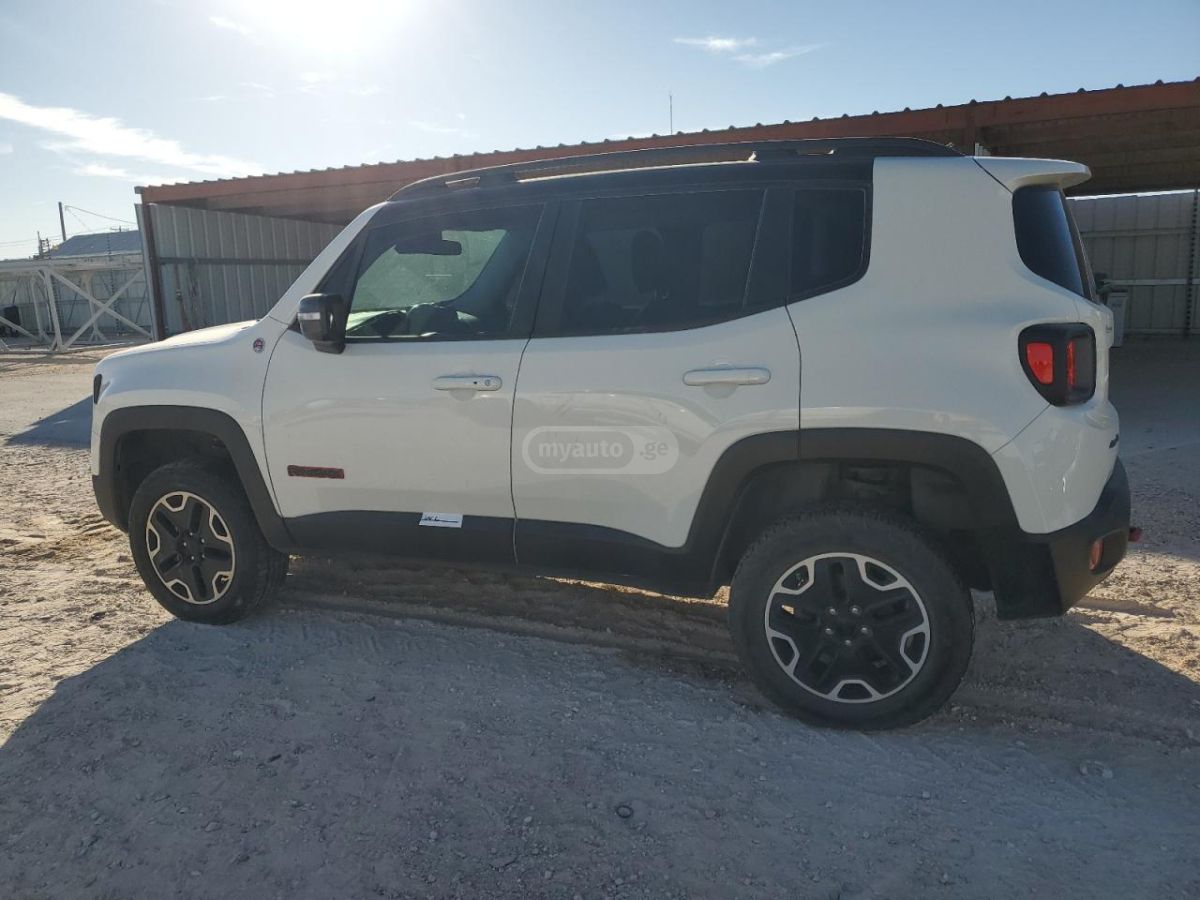 Jeep Renegade 2016 — photo 2