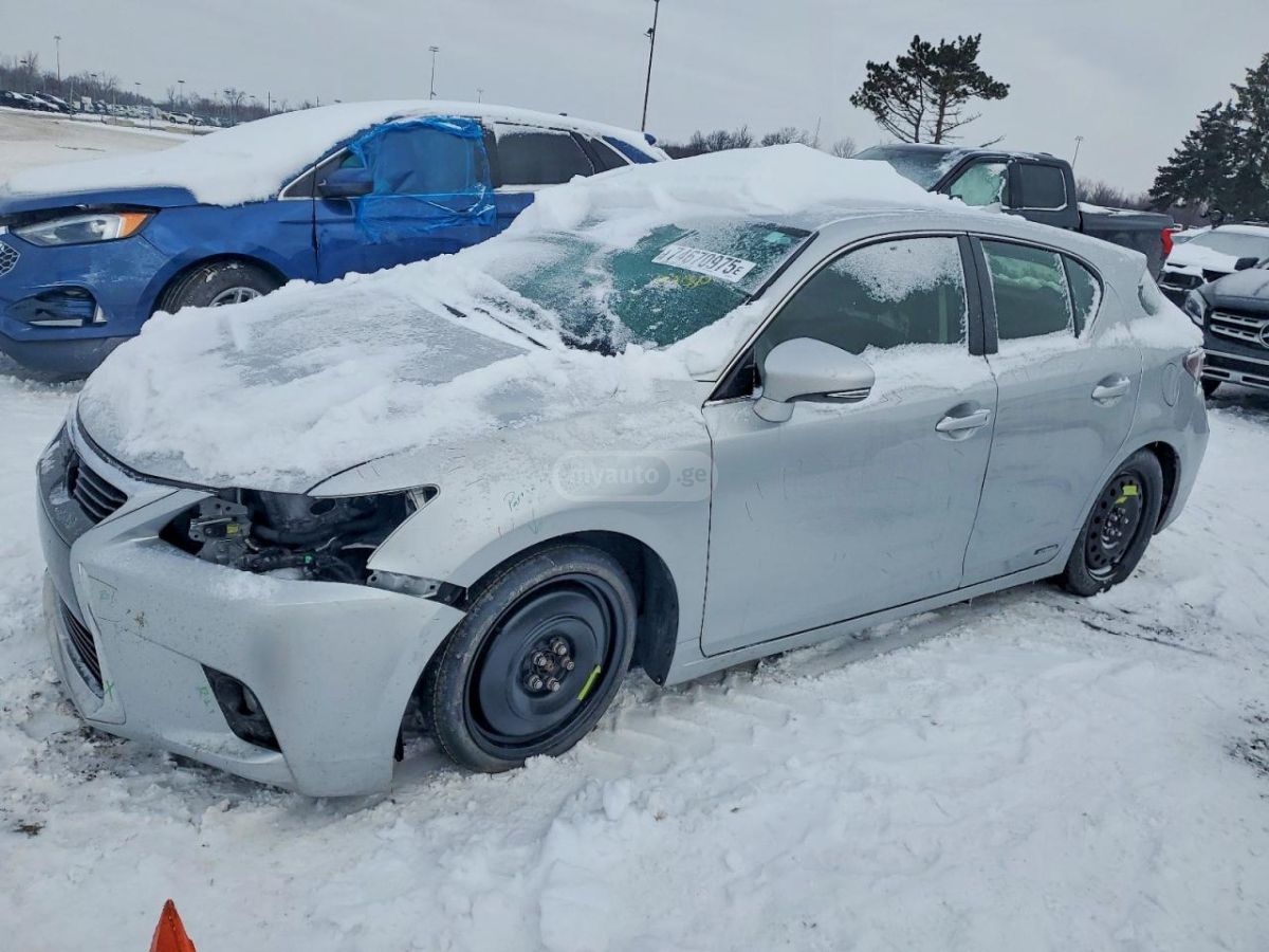 Lexus CT 200 h