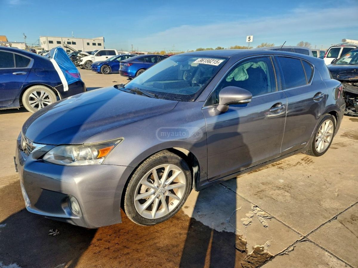 Lexus CT 200 h
