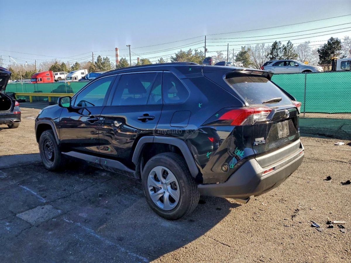 Toyota RAV4 2021 — photo 2