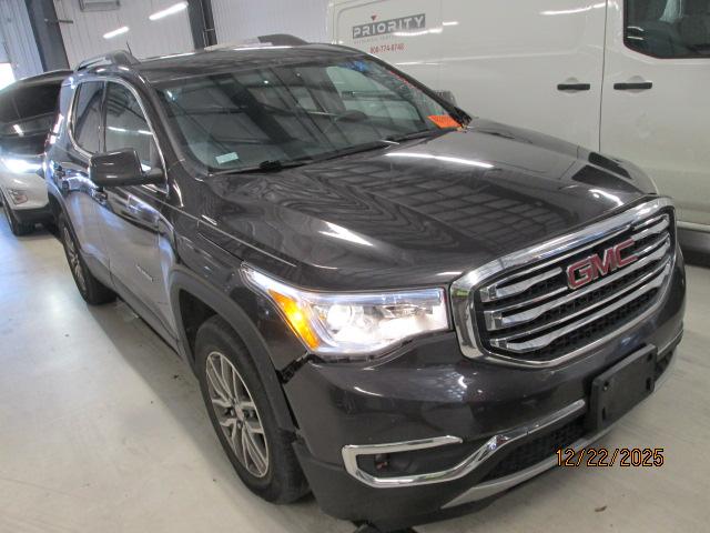 GMC Acadia 2018 — photo 2