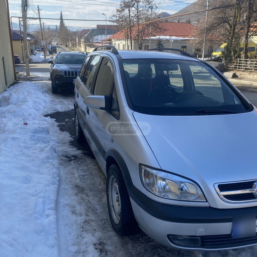 Opel Zafira 2001 — photo 2