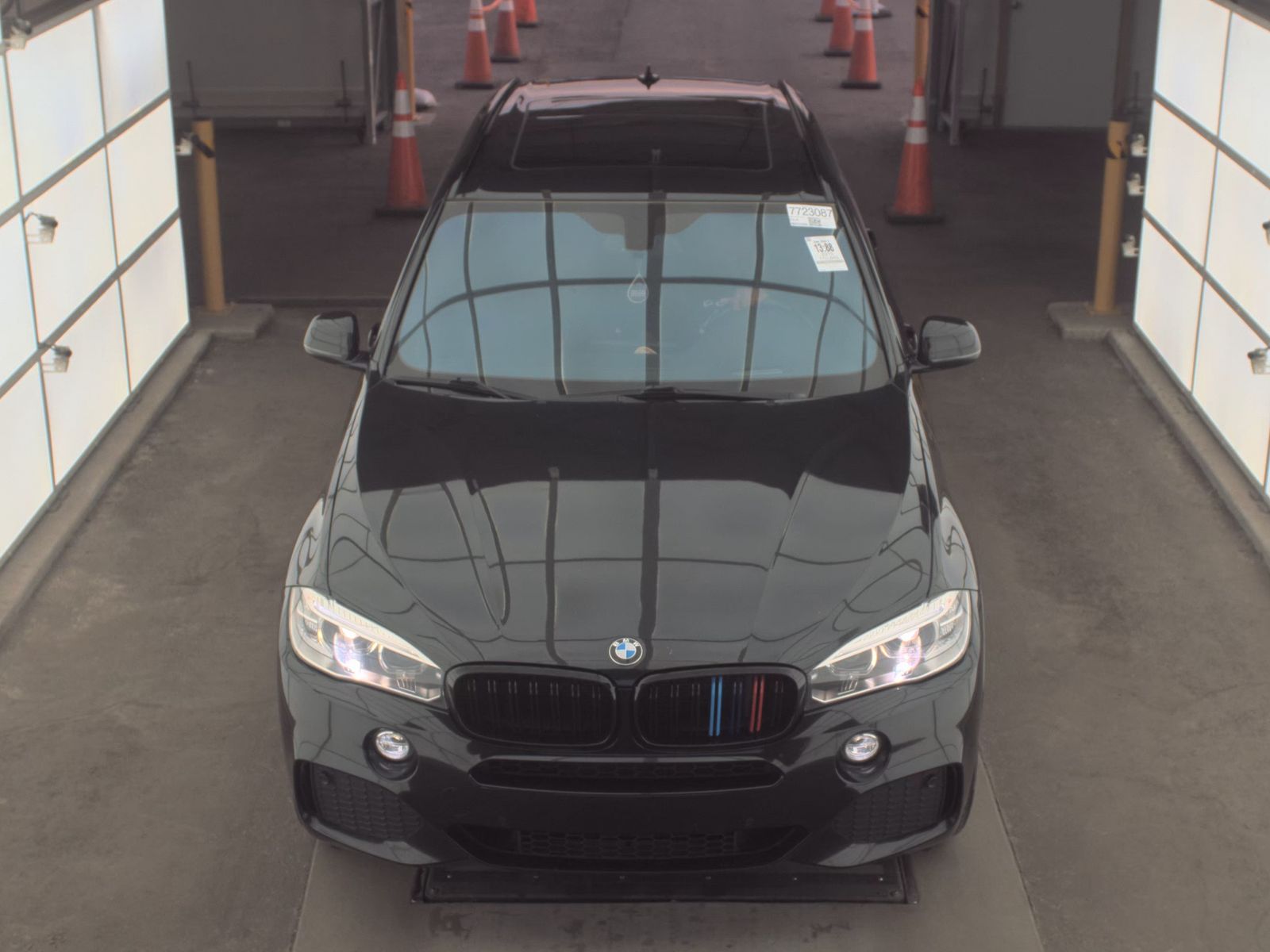 BMW X5 2015 — photo 2