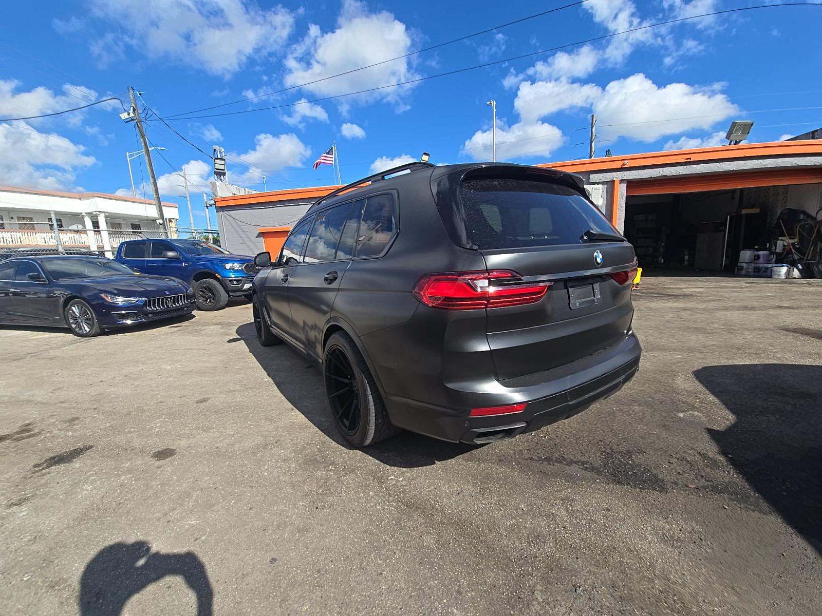 BMW X7 2019 — photo 2