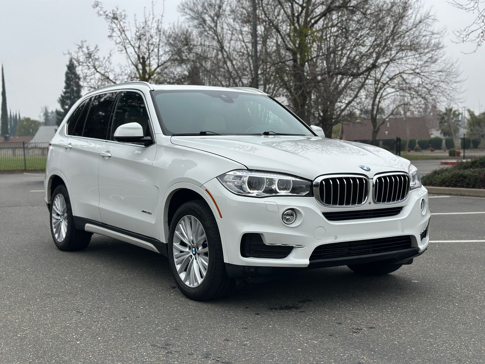 BMW X5 2017 — photo 2
