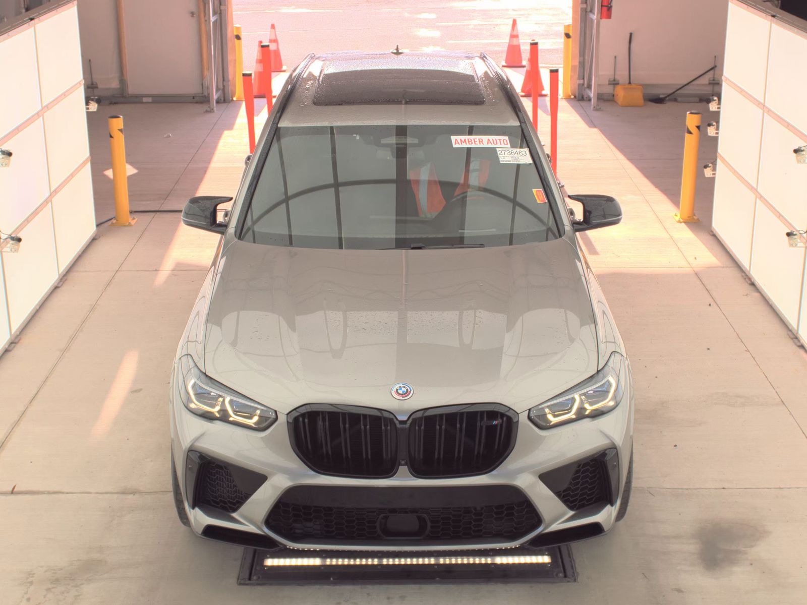 BMW X5 M 2022 — photo 2
