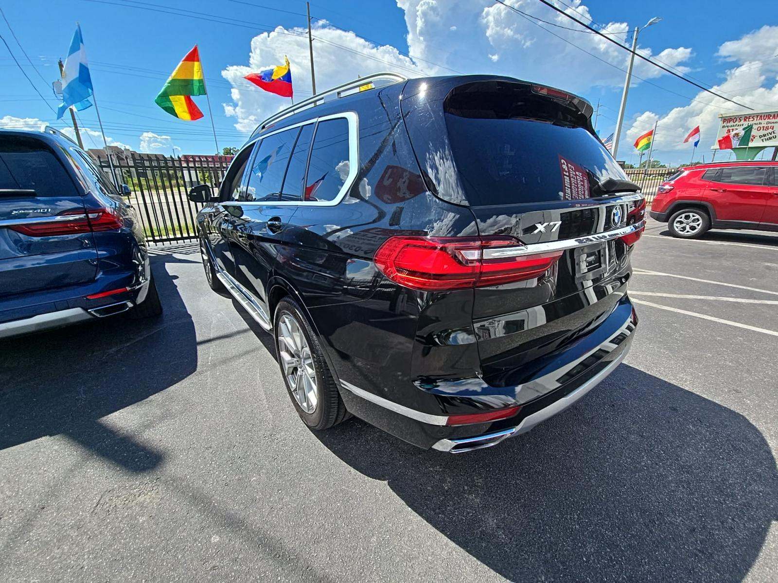 BMW X7 2020 — photo 2