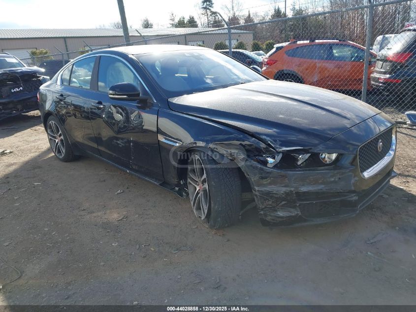 Jaguar XE 2017 — photo 2