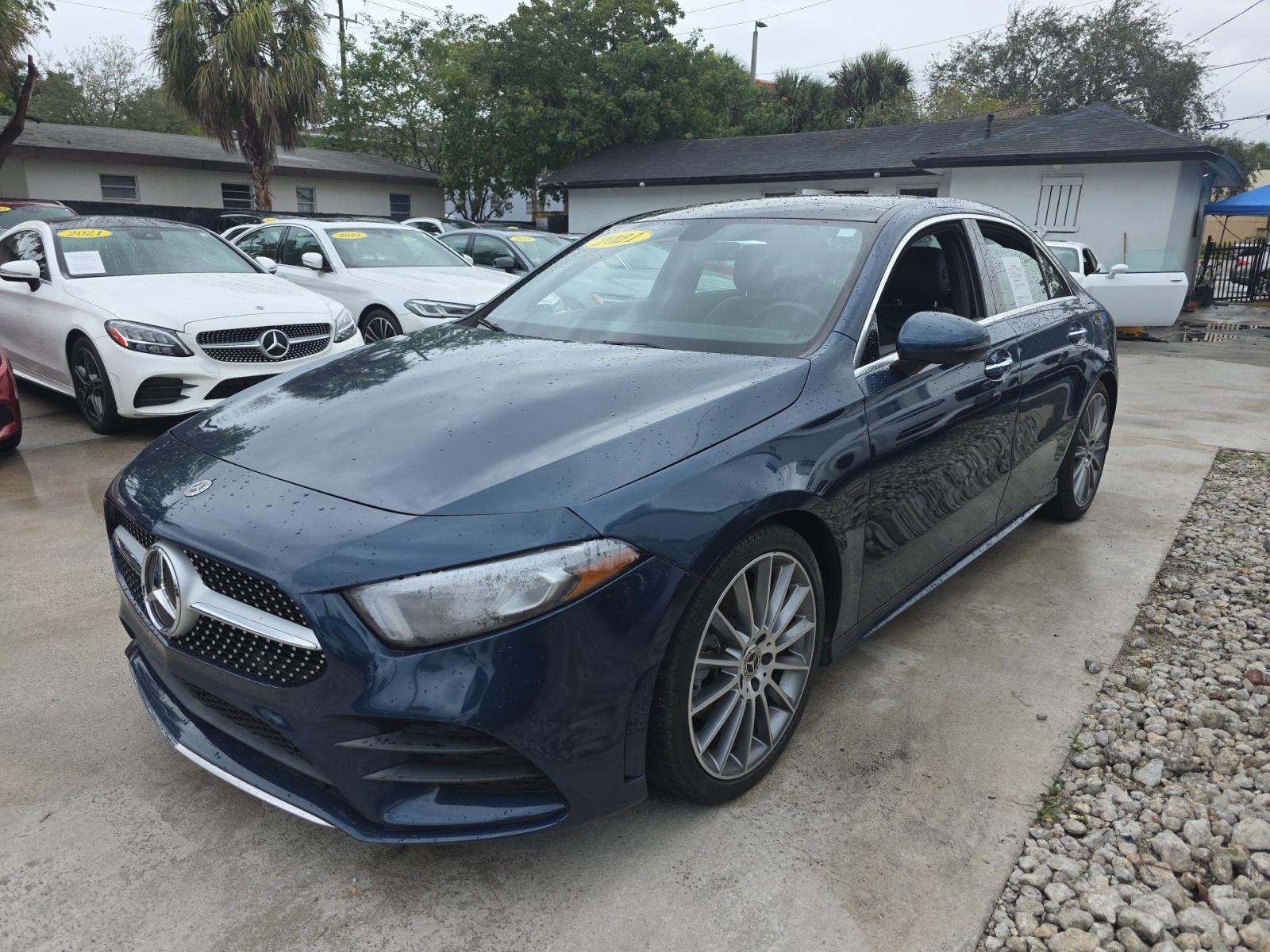 Mercedes-Benz A 220